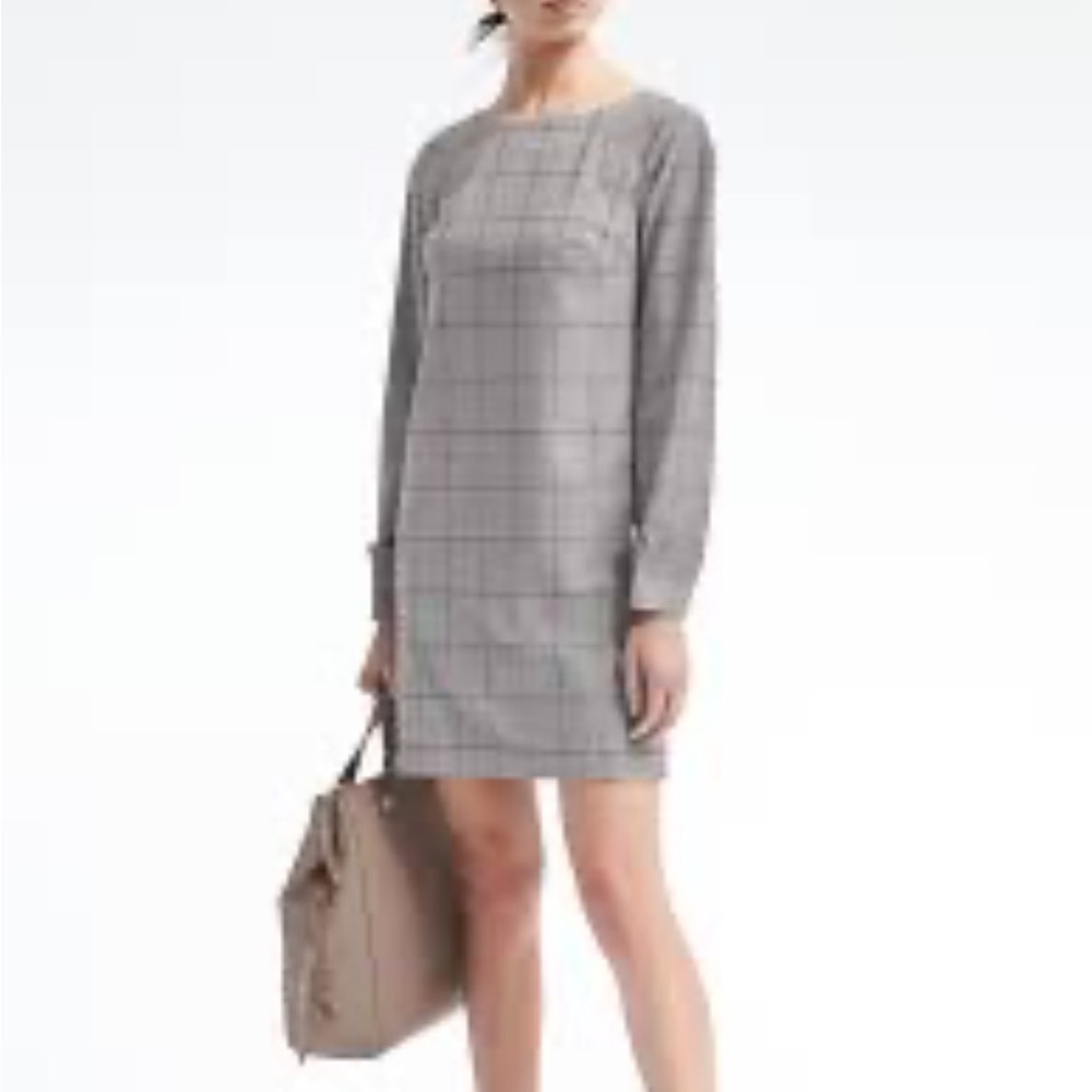 Banana Republic Ruffle-Cuff Lightweight Wool Shift Dress - Flawed